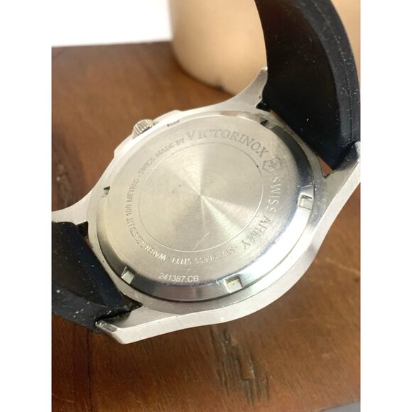 Victorinox Swiss Army Men's Watch 241387.CB Black Dial Quartz Rubber Strap 40mm - Picture 6 of 14